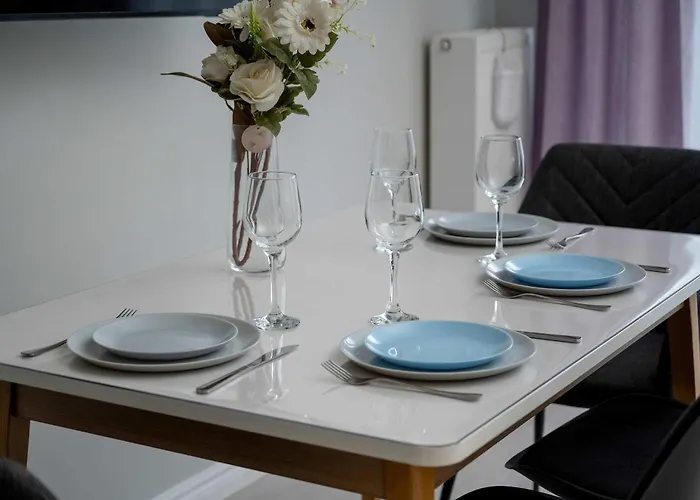 Charming With Balcony In Wroclaw's Nadodrze By Renters Apartamento *