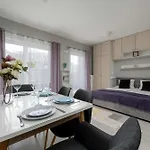 Apartment Charming With Balcony In Wroclaw's Nadodrze By Renters Breslau