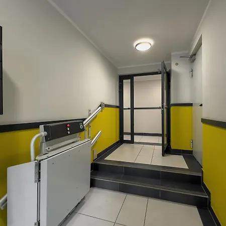 Charming With Balcony In Wroclaw's Nadodrze By Renters *