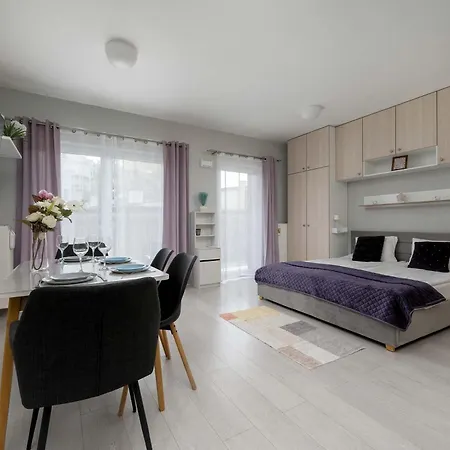 Lejlighed Charming With Balcony In Wroclaw's Nadodrze By Renters