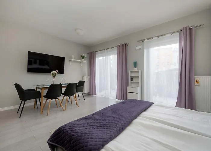 Apartamento Charming With Balcony In Wroclaw's Nadodrze By Renters *